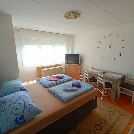 Studio Ema Ni 外观 照片